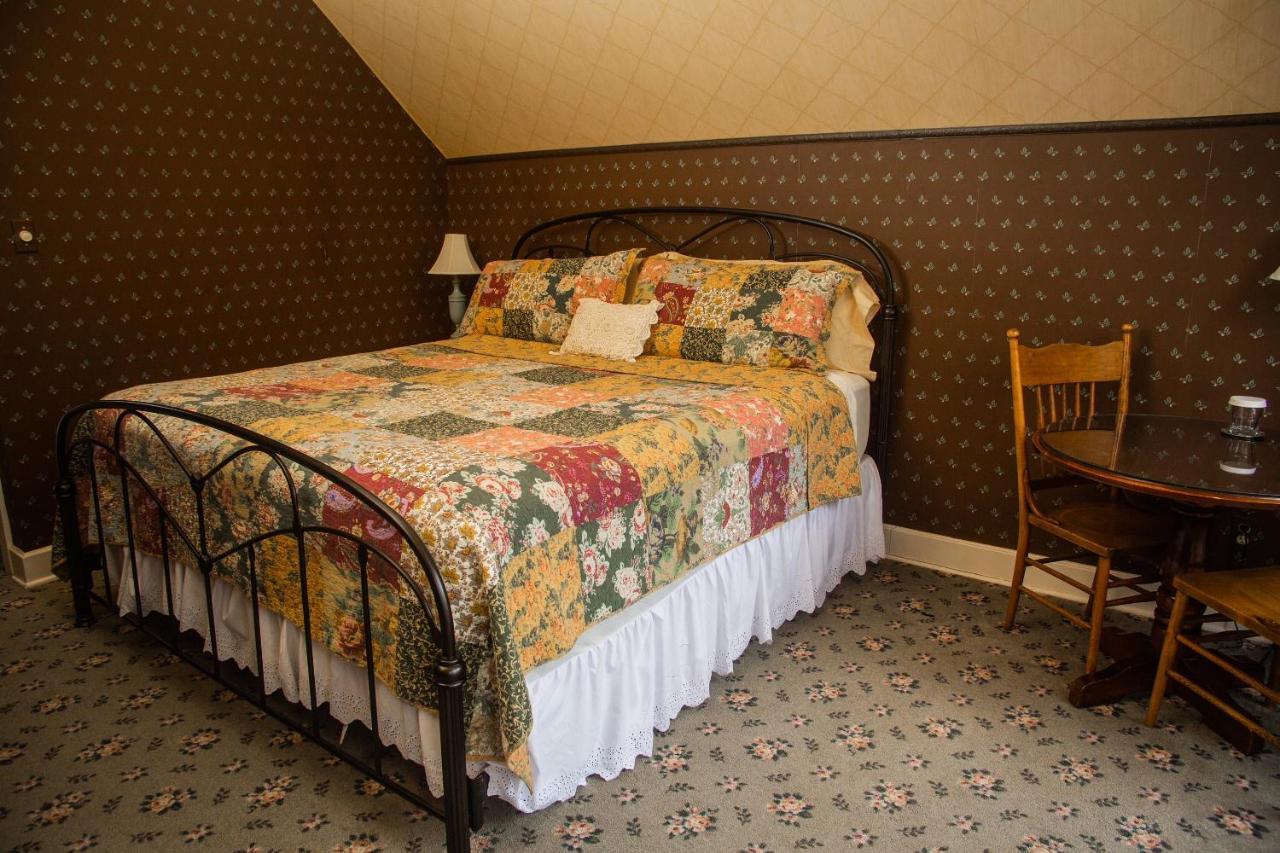 Sylvan Inn Bed & Breakfast Glen Arbor Kültér fotó