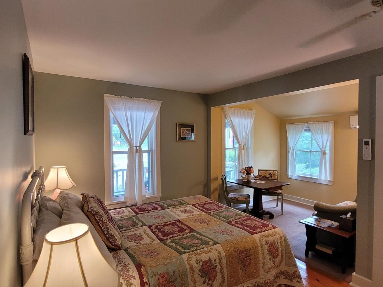 Sylvan Inn Bed & Breakfast Glen Arbor Kültér fotó